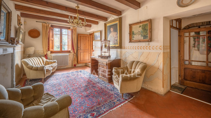 Image No.21-8 Bed Country House for sale