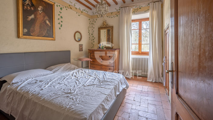 Image No.26-8 Bed Country House for sale