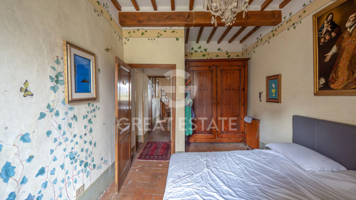 Image No.33-8 Bed Country House for sale