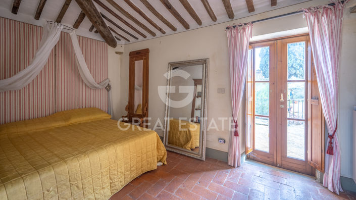 Image No.37-8 Bed Country House for sale