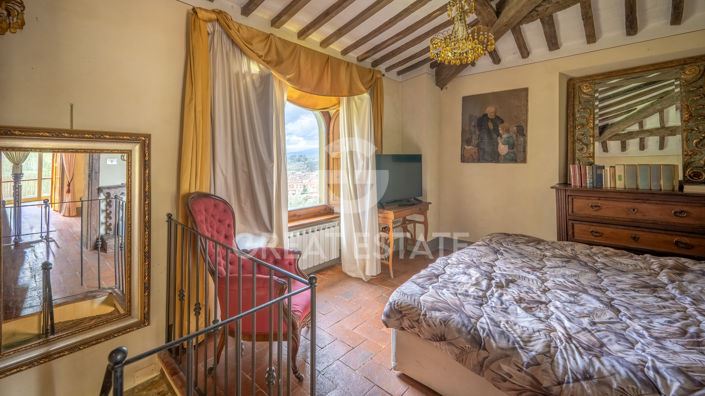 Image No.38-8 Bed Country House for sale