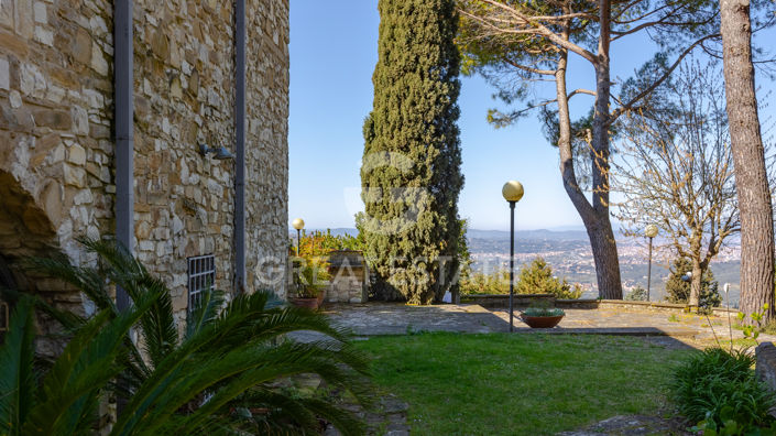 Image No.15-10 Bed Country House for sale