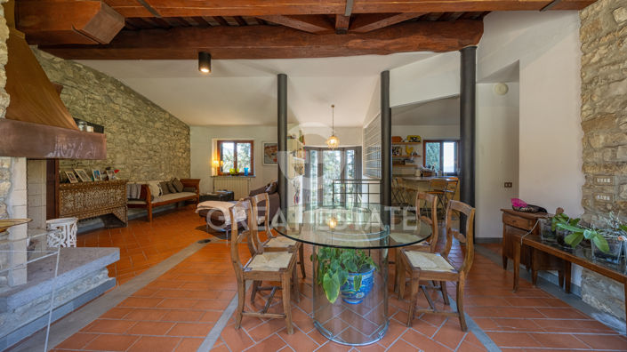 Image No.23-10 Bed Country House for sale