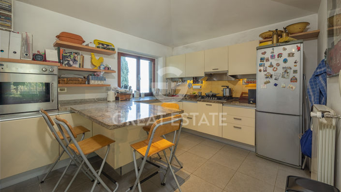 Image No.28-10 Bed Country House for sale