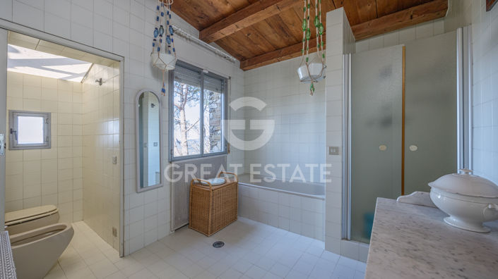 Image No.36-10 Bed Country House for sale