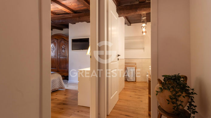 Image No.16-2 Bed Property for sale