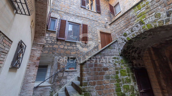 Image No.22-2 Bed Property for sale