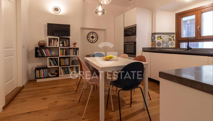 Image No.9-2 Bed Property for sale