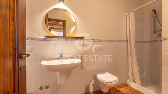 Image No.22-2 Bed Apartment for sale