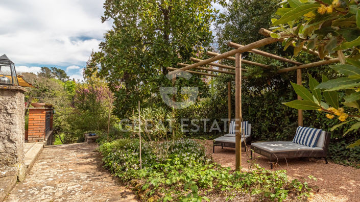 Image No.12-2 Bed Country House for sale