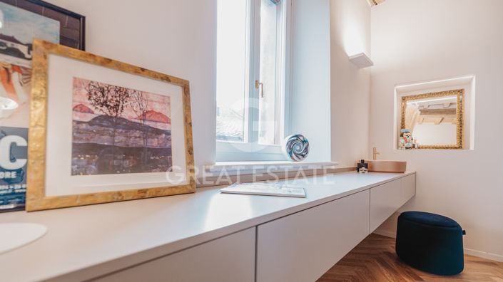 Image No.14-2 Bed Property for sale