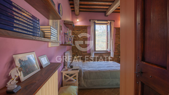 Image No.13-4 Bed Country House for sale