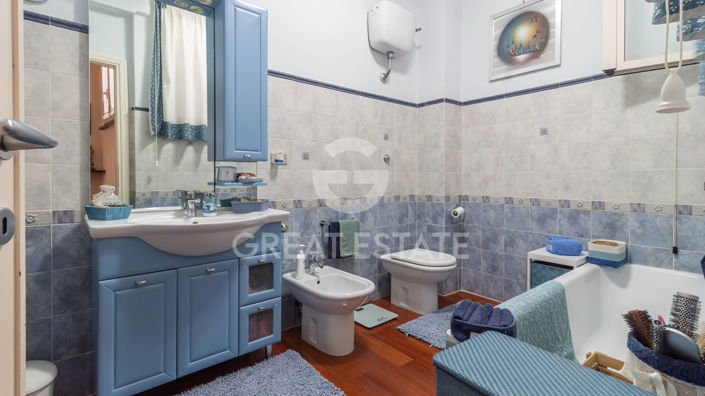 Image No.18-2 Bed Apartment for sale