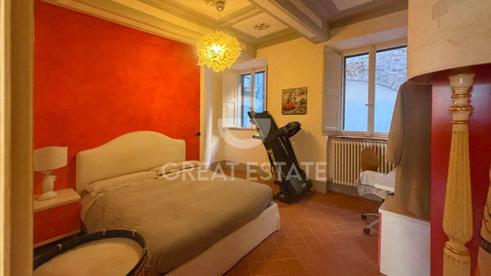 Image No.11-2 Bed Property for sale