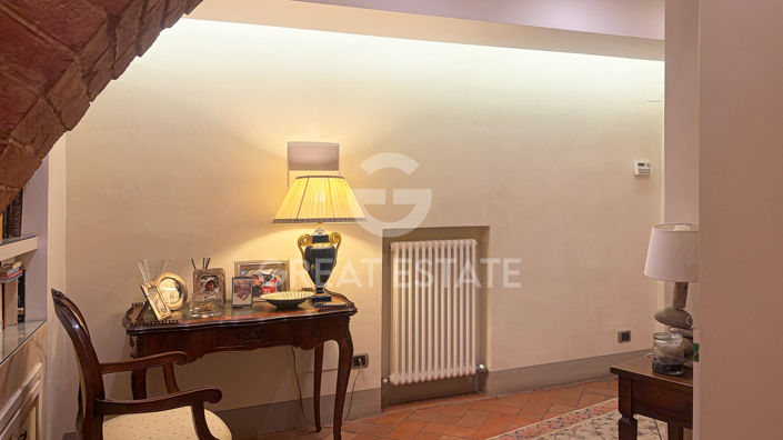 Image No.19-2 Bed Property for sale