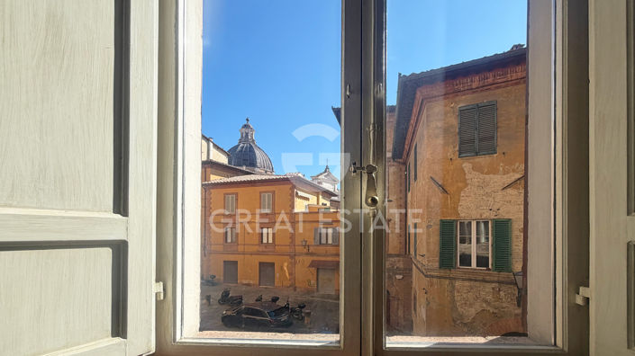 Image No.21-2 Bed Property for sale