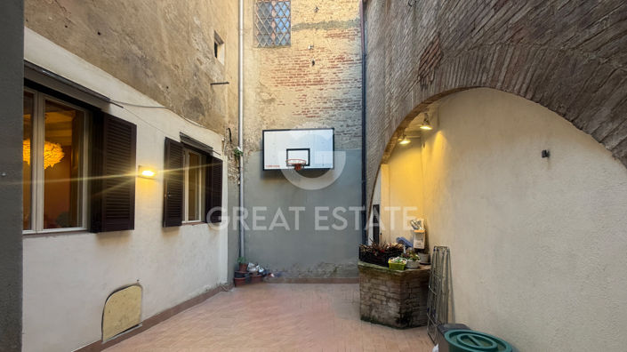 Image No.22-2 Bed Property for sale