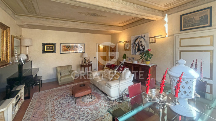 Image No.4-2 Bed Property for sale