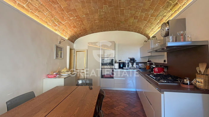 Image No.6-2 Bed Property for sale