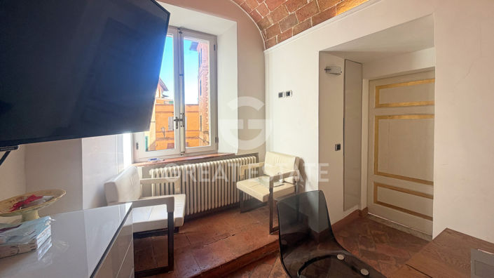 Image No.7-2 Bed Property for sale