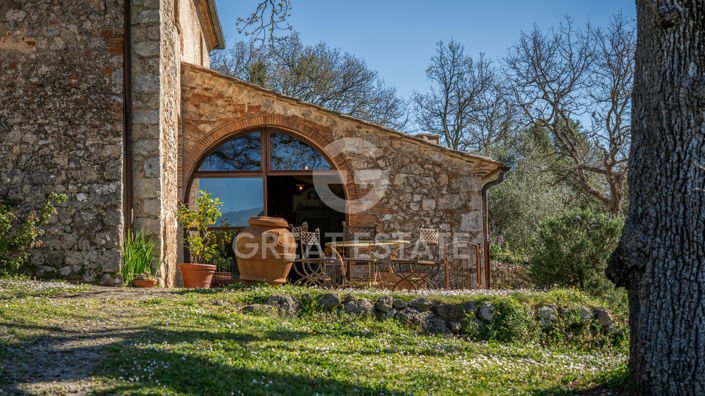 Image No.11-4 Bed Country House for sale