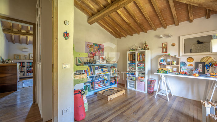 Image No.35-4 Bed Country House for sale