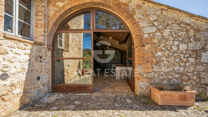 Image No.8-4 Bed Country House for sale