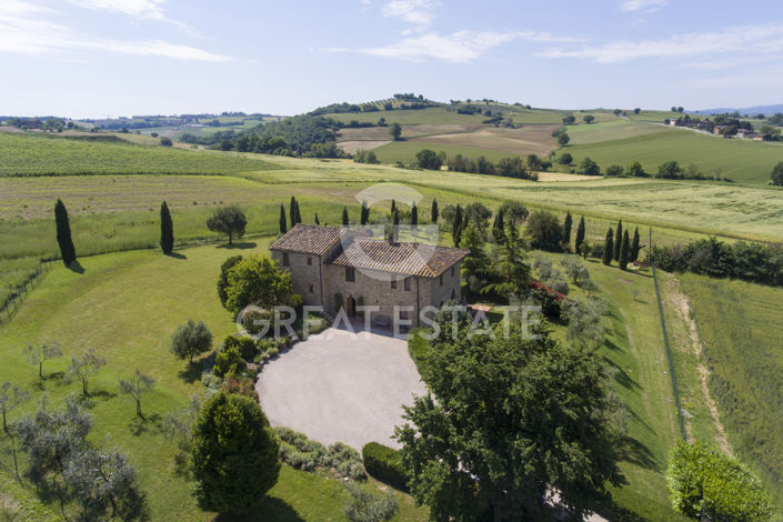 Image No.11-6 Bed Country House for sale