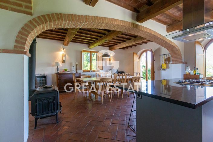 Image No.18-6 Bed Country House for sale