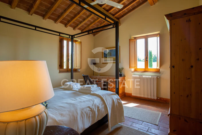 Image No.32-6 Bed Country House for sale