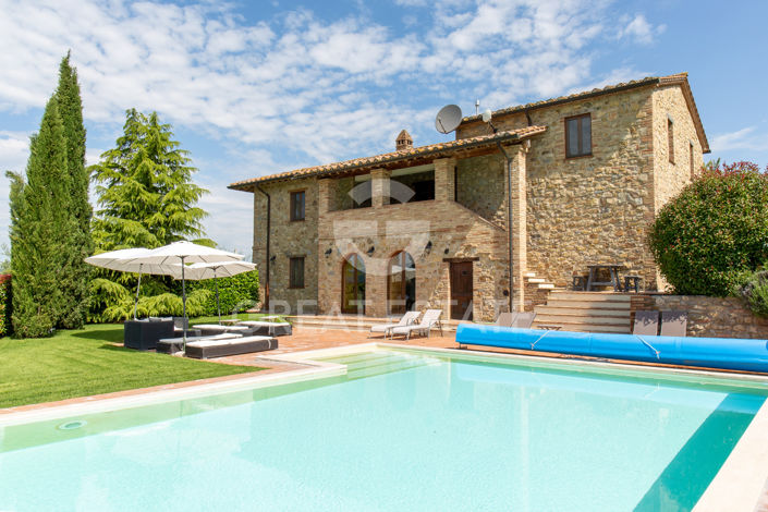 Image No.7-6 Bed Country House for sale