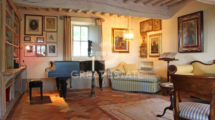 Image No.12-Maison de campagne de 8 chambres à vendre à Sarteano
