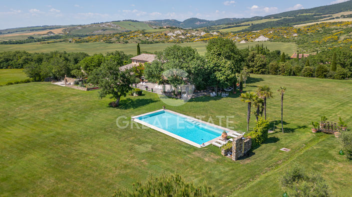 Image No.16-8 Bed Country House for sale