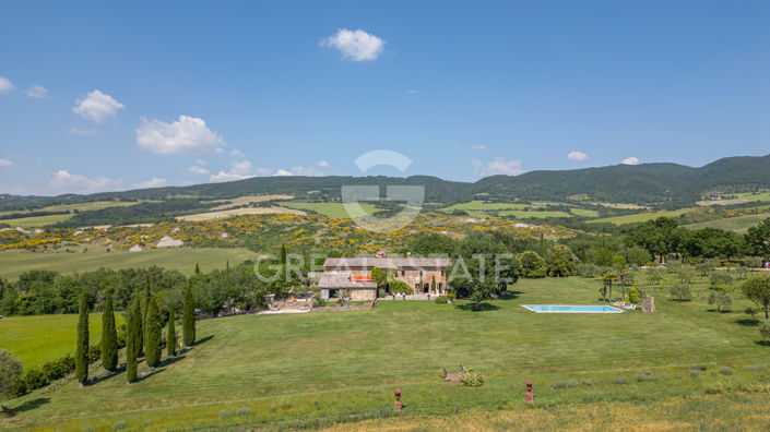 Image No.17-8 Bed Country House for sale