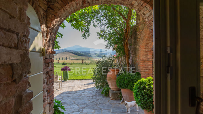 Image No.26-8 Bed Country House for sale