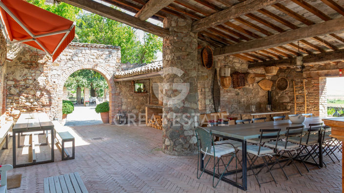 Image No.27-8 Bed Country House for sale