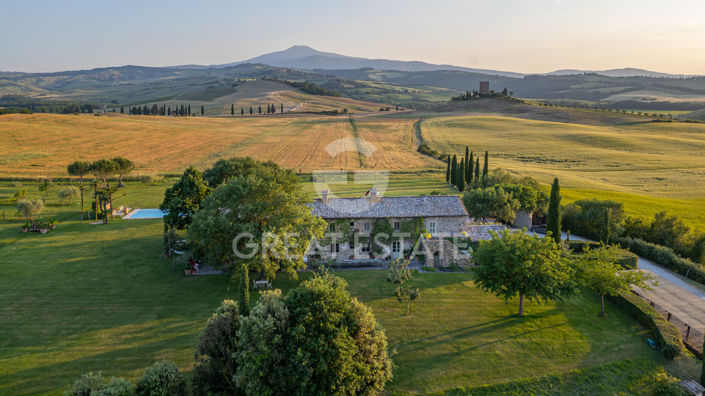 Image No.3-8 Bed Country House for sale