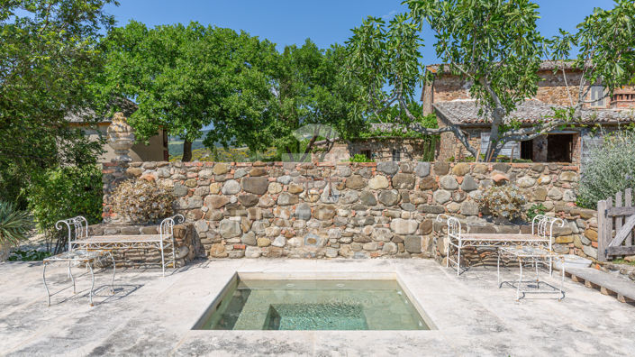 Image No.33-8 Bed Country House for sale
