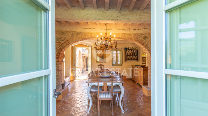 Image No.46-8 Bed Country House for sale