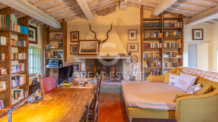 Image No.49-8 Bed Country House for sale