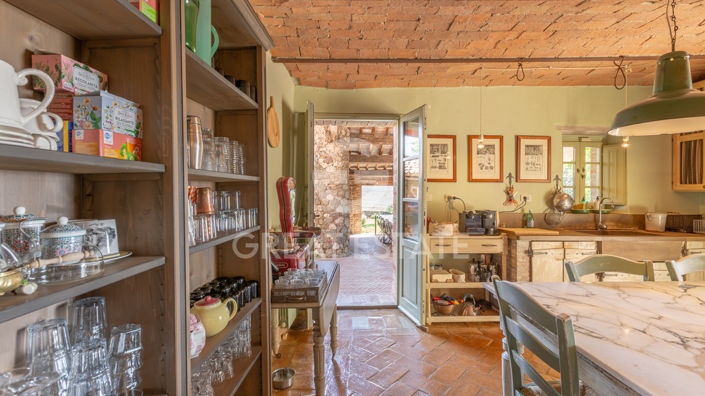 Image No.54-8 Bed Country House for sale