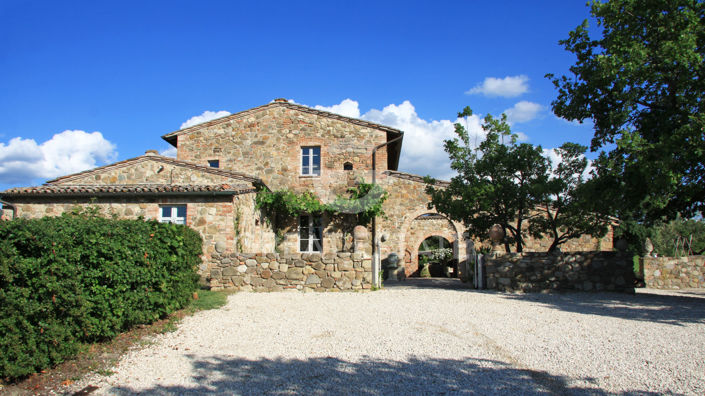 Image No.7-Maison de campagne de 8 chambres à vendre à Sarteano