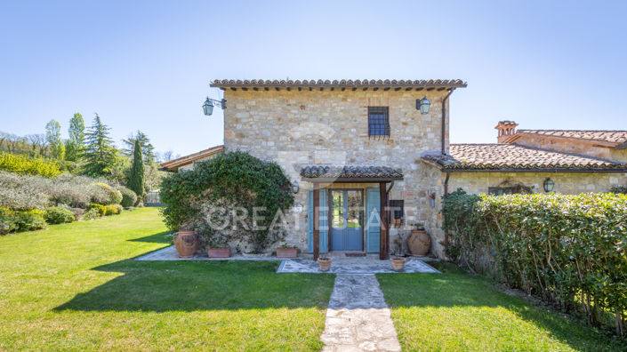 Image No.12-3 Bed Country House for sale