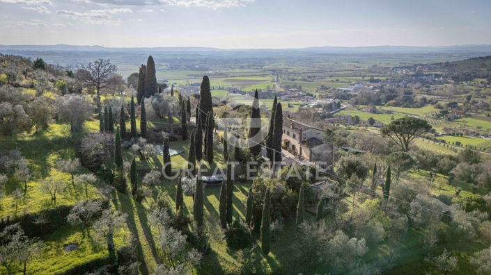 Image No.17-3 Bed Country House for sale