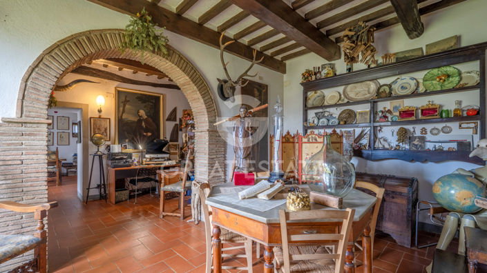 Image No.20-3 Bed Country House for sale