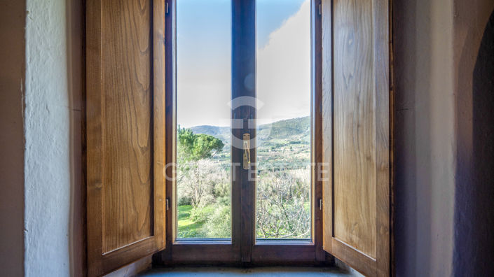 Image No.38-3 Bed Country House for sale