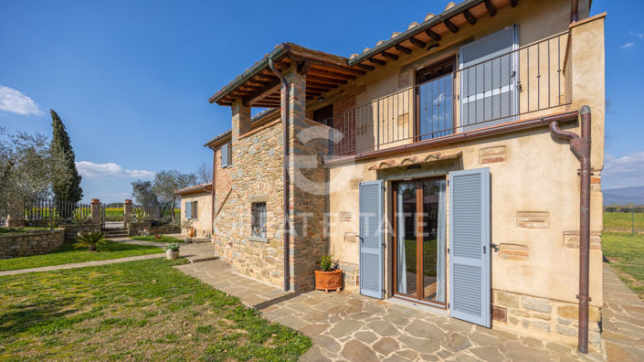 Image No.12-3 Bed Country House for sale