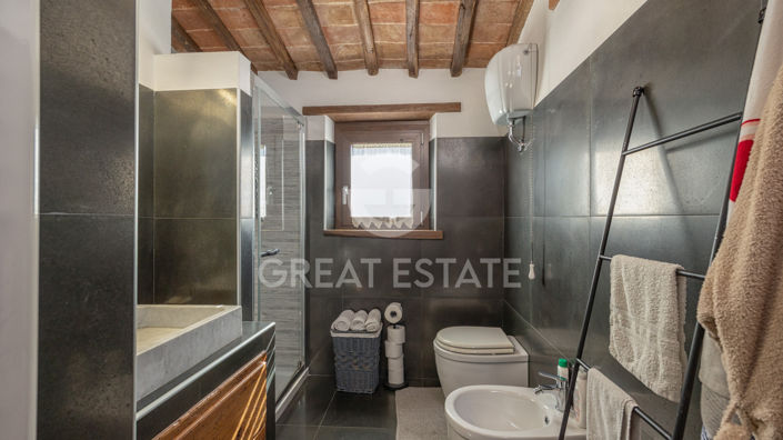 Image No.25-3 Bed Country House for sale