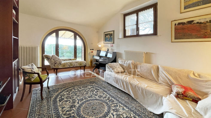 Image No.3-4 Bed Country House for sale