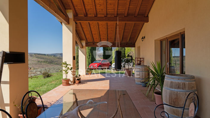 Image No.17-4 Bed Vineyard for sale